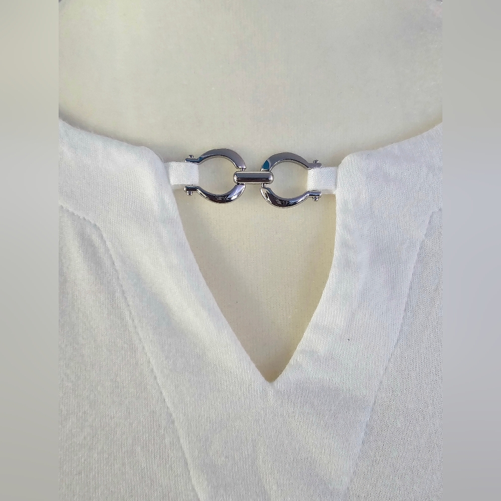 Karen Scott White Keyhole Top - Picture 4 of 5